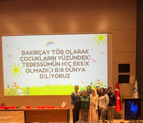 Sunum yapıldıktan sonra TÖB üyelerimizle çekildiğimiz fotoğraf