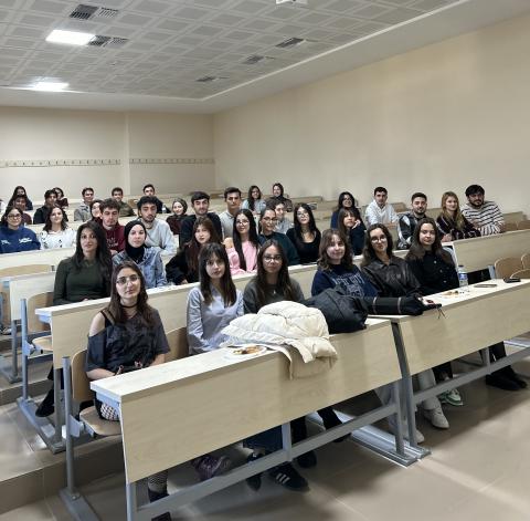 Etkinliğe katılan birinci sınıf arkadaşlarım 