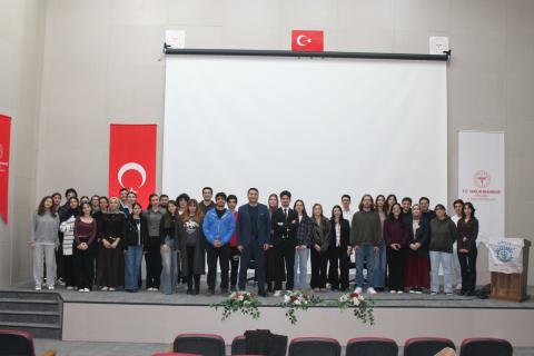 Tüm katılımcılarla beraber hatıra fotoğrafı 