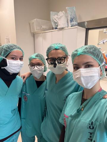 Çağla hocamızla çekildiğimiz bir resim