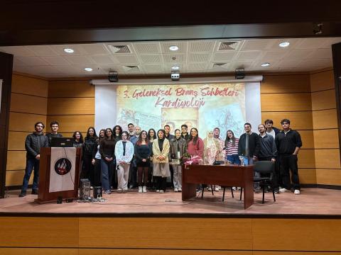 Katılan arkadaşlarımız ve hazırlık ekibimizle toplu fotoğraf aldık.